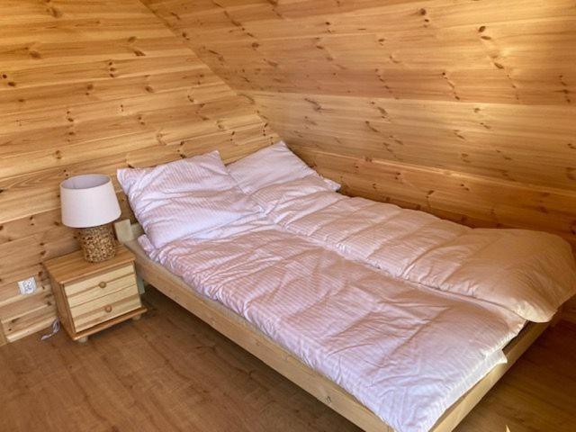 Kalinowy Sad Domki Z Jacuzzi I Sauna Mikołajki Exteriör bild