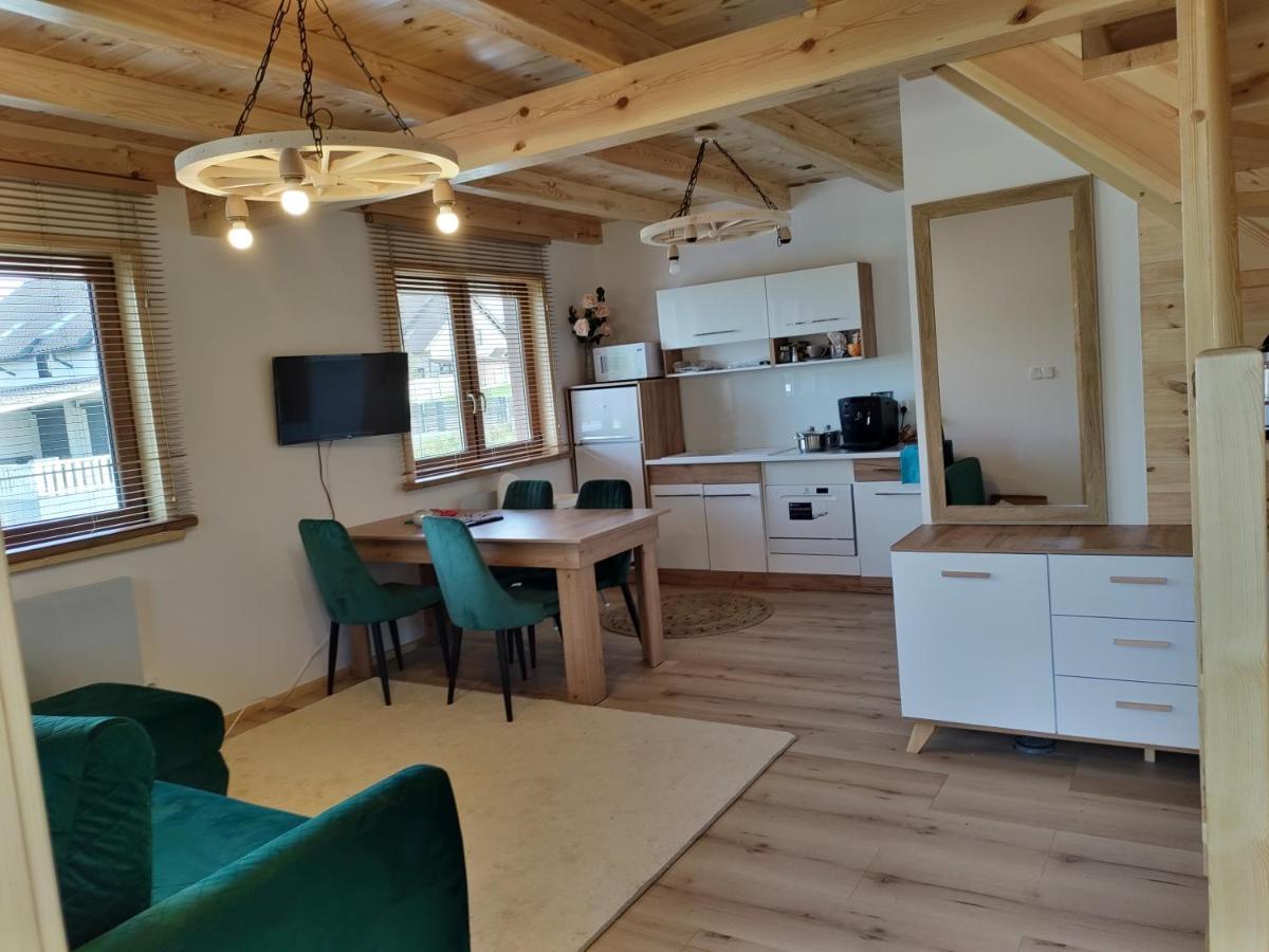 Kalinowy Sad Domki Z Jacuzzi I Sauna Mikołajki Exteriör bild