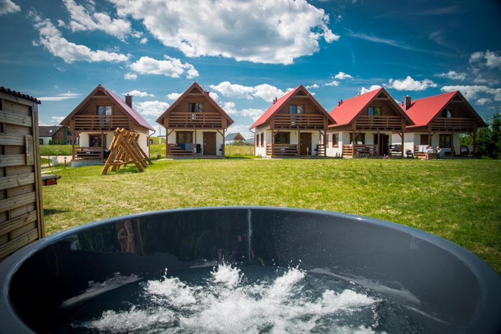 Kalinowy Sad Domki Z Jacuzzi I Sauna Mikołajki Exteriör bild